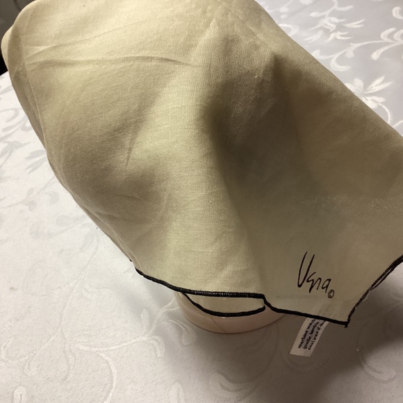 VERA  NEUMAN.   VINTAGE COTTON BEIGE SCARF. RARE ONE. MADE IN ITALY - Picture 5 of 8